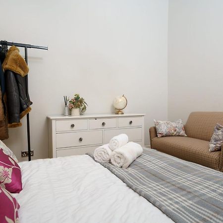 Gorgeous Apartment Wood Green ปาร์มเมอร์กรีน ภายนอก รูปภาพ
