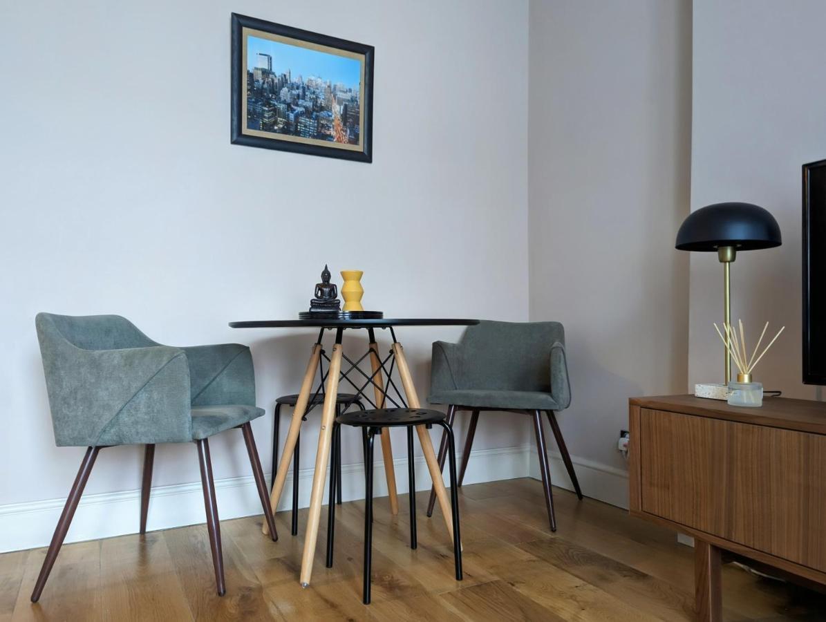 Gorgeous Apartment Wood Green ปาร์มเมอร์กรีน ภายนอก รูปภาพ
