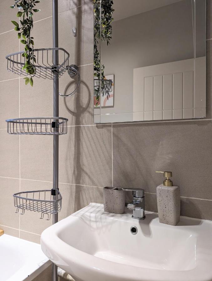 Gorgeous Apartment Wood Green ปาร์มเมอร์กรีน ภายนอก รูปภาพ