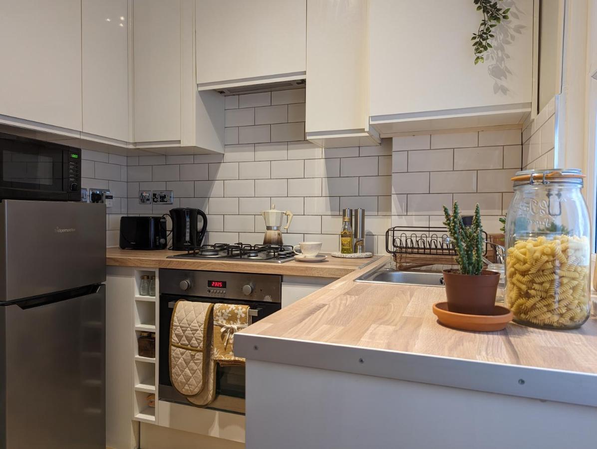 Gorgeous Apartment Wood Green ปาร์มเมอร์กรีน ภายนอก รูปภาพ