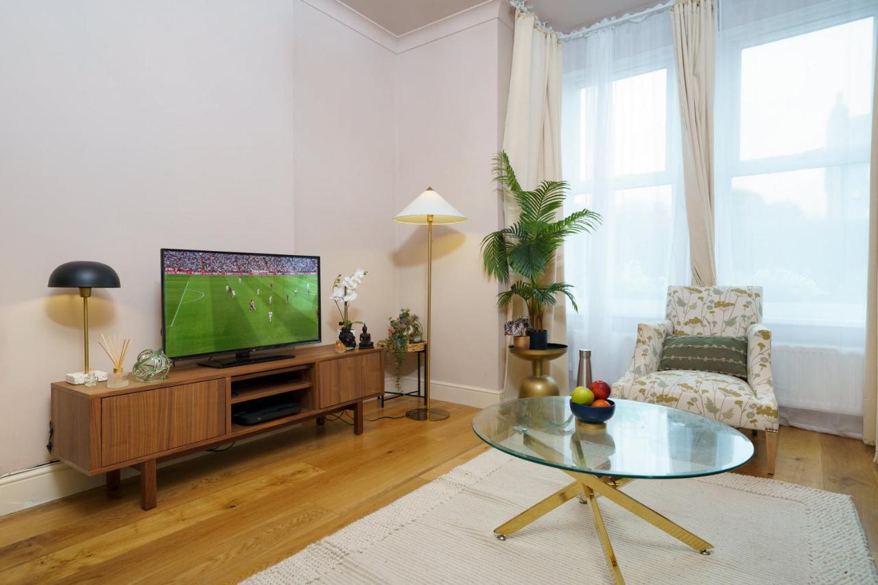Gorgeous Apartment Wood Green ปาร์มเมอร์กรีน ภายนอก รูปภาพ